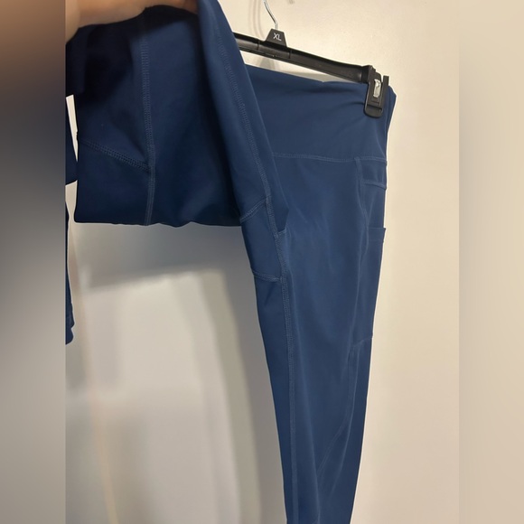 🍁Zyia Active Navy Blue Capris With Pockets - Picture 4 of 11